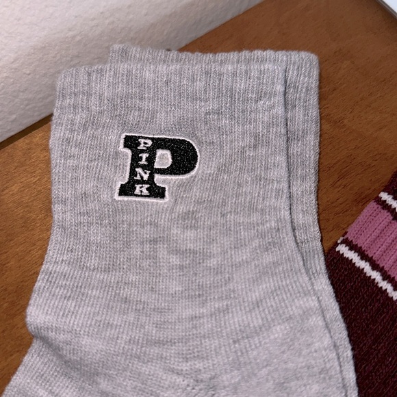 2pair VS PINK quarter socks - Picture 5 of 7